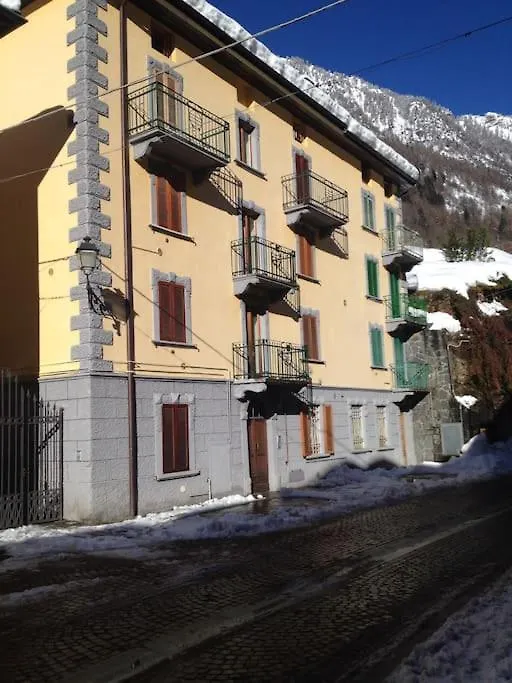 Appartamento Piano Terra In Centro Paese. Carona  0*, Carona (Bergamo)